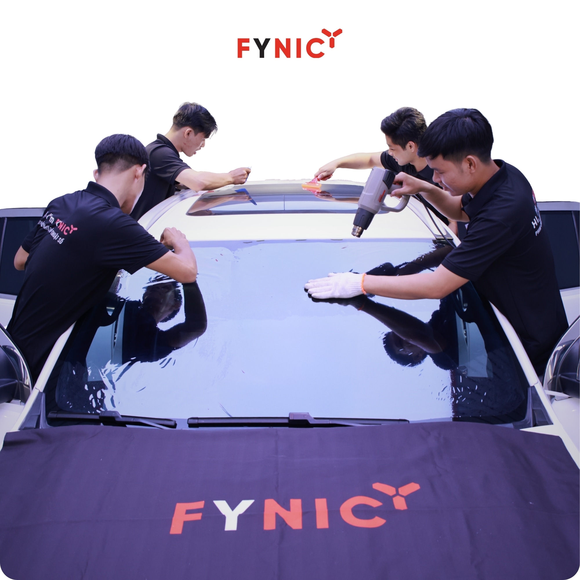 Dan-phim-cach-nhiet-o-to-tron-goi-ca-xe-1 Dan phim cach nhiet o to tron goi ca xe 1