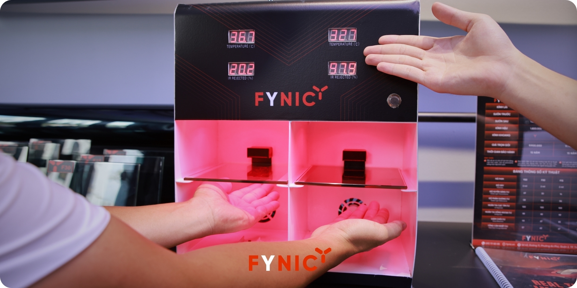 Hướng dẫn cách kiểm tra phim cách nhiệt tốt nhất hiện nay 4 Dùng máy kiểm tra phim đèn hồng ngoại dễ hiểu và trực quan