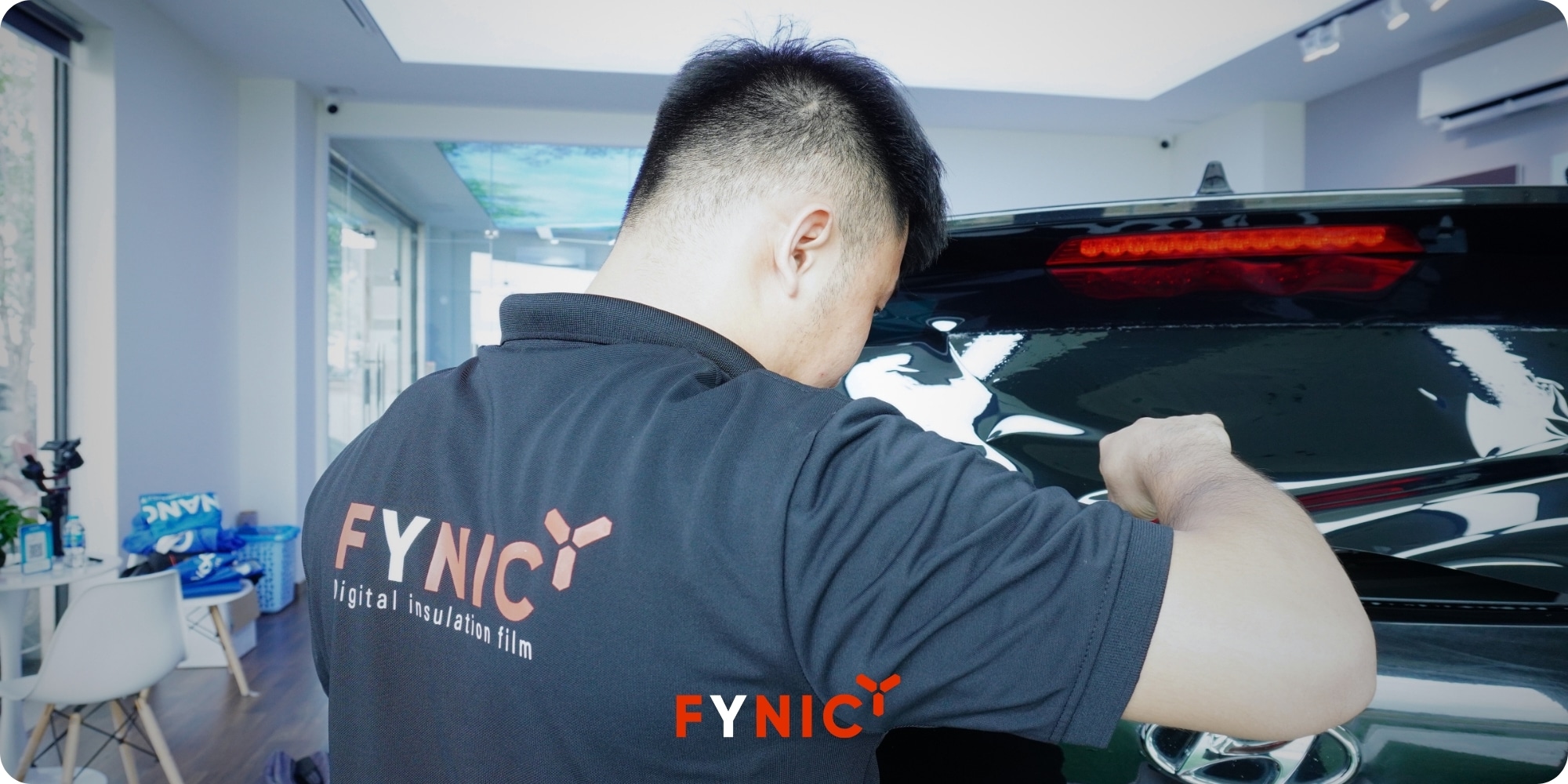 Top 10 địa chỉ dán phim cách nhiệt ô tô TP.HCM chất lượng 1 Địa chỉ dán phim cách nhiệt TP.HCM uy tín được nhiều khách hàng đánh giá cao là FYNIC