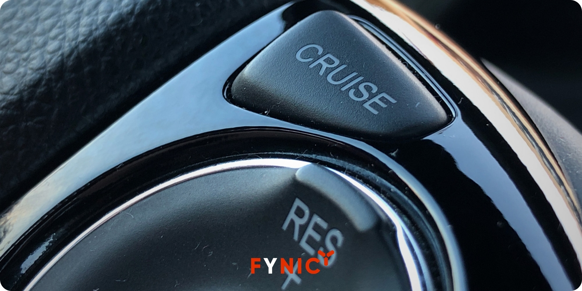 Nguyên tắc vàng khi lái xe trời mưa là không nên dùng Cruise Control