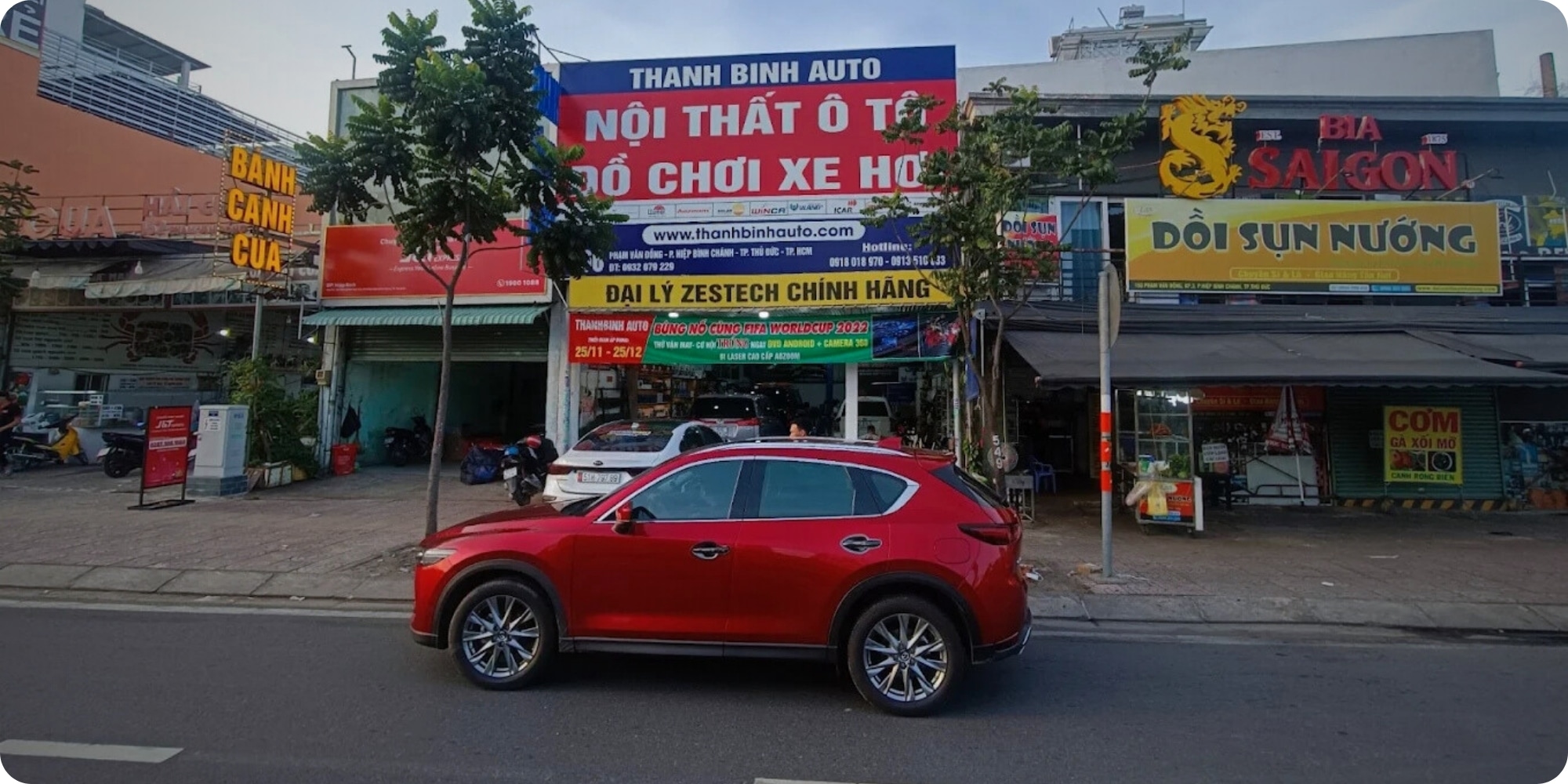 Top 10 địa chỉ dán phim cách nhiệt ô tô TP.HCM chất lượng 3 Thanh Bình Auto là địa chỉ lâu năm có thể cân nhắc khi có nhu cầu dán phim cách nhiệt