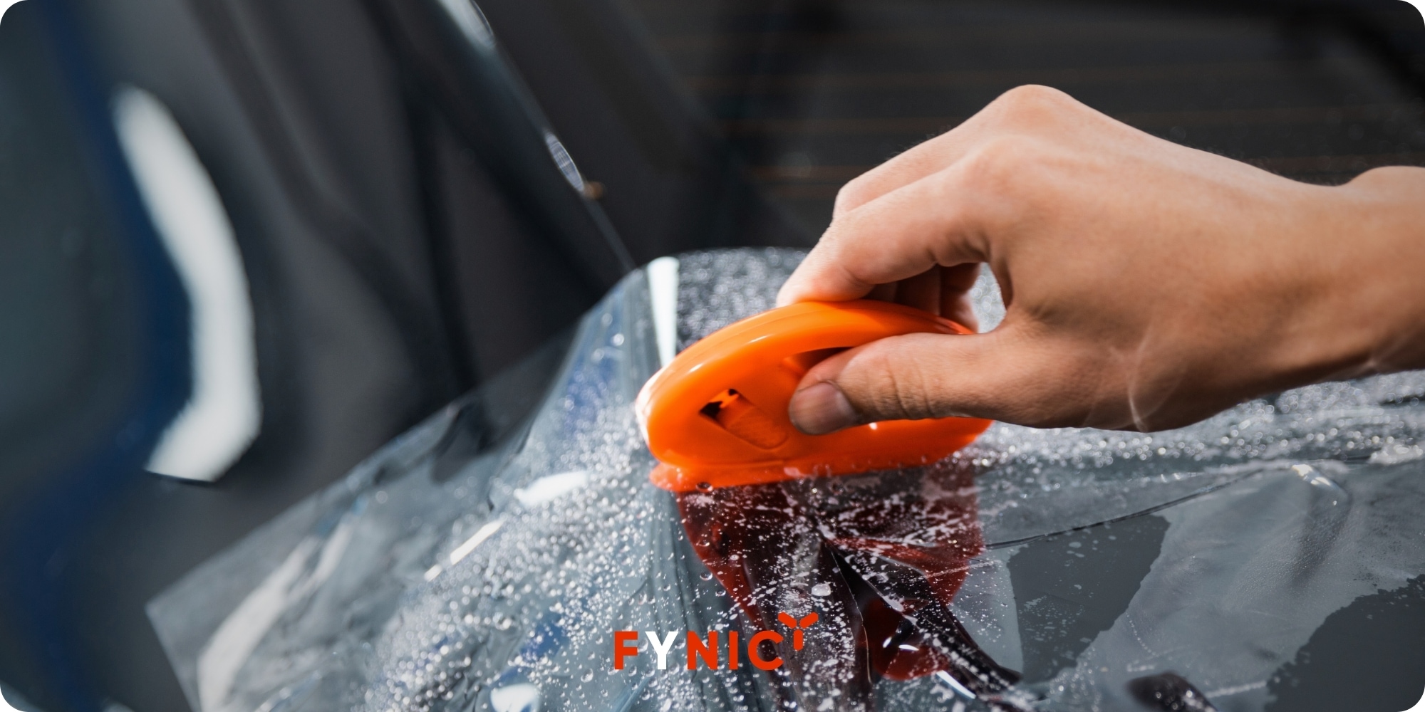 Cách rửa xe ô tô đúng cách tại nhà sạch và an toàn 6 Dán PPF ô tô bảo vệ sơn đang là phương pháp hiện đại nhất