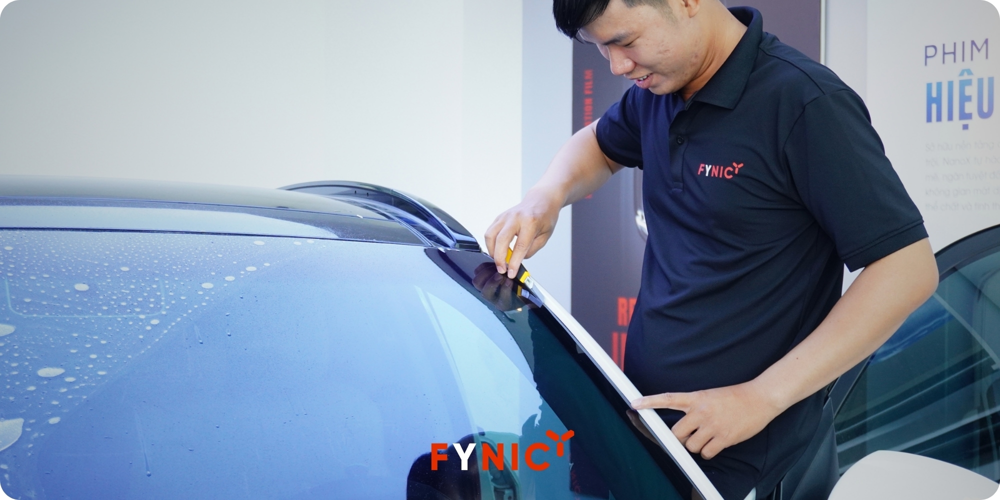 Gợi ý 18 phụ kiện cần thiết cho ô tô, cần lưu ý gì khi chọn 2 Phim cách nhiệt là món phụ kiện xe hơi cần thiết trang bị ngay khi mua xe