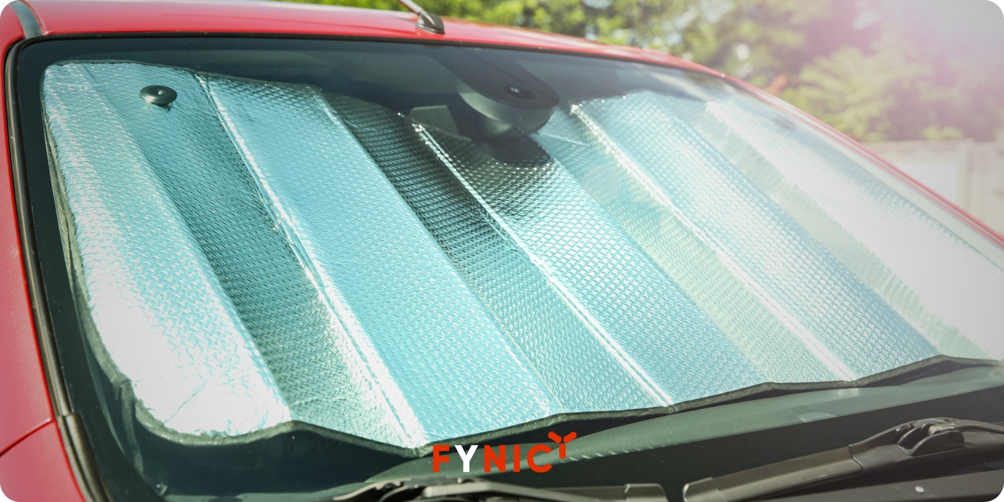 Gợi ý 18 phụ kiện cần thiết cho ô tô, cần lưu ý gì khi chọn 14 Tấm chắn nắng ô tô là giải pháp hiệu quả, giúp che phủ kính lái