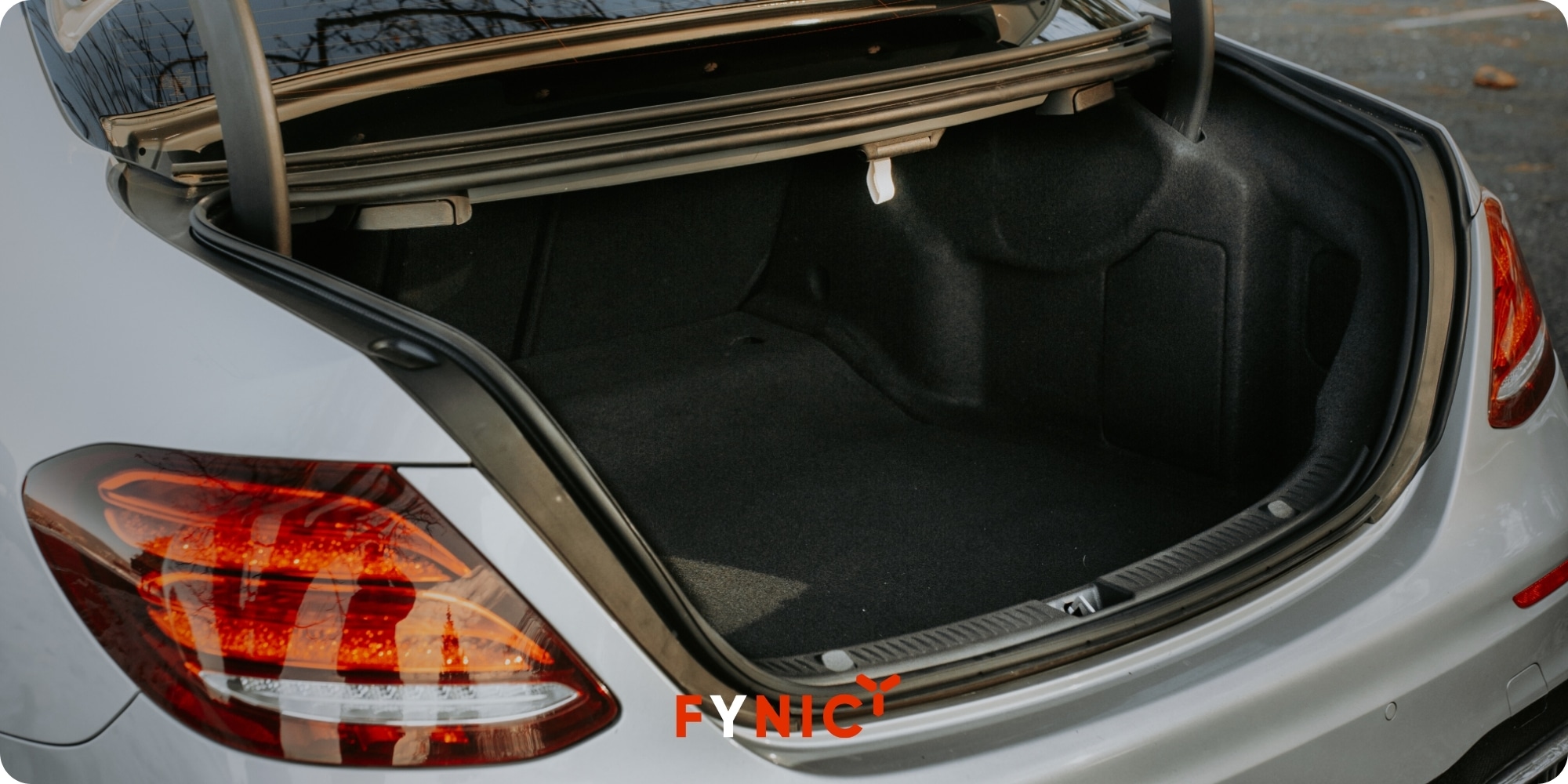 Gợi ý 18 phụ kiện cần thiết cho ô tô, cần lưu ý gì khi chọn 6 Thảm lót cốp ô tô giúp giữ cốp luôn sạch sẽ, dễ vệ sinh