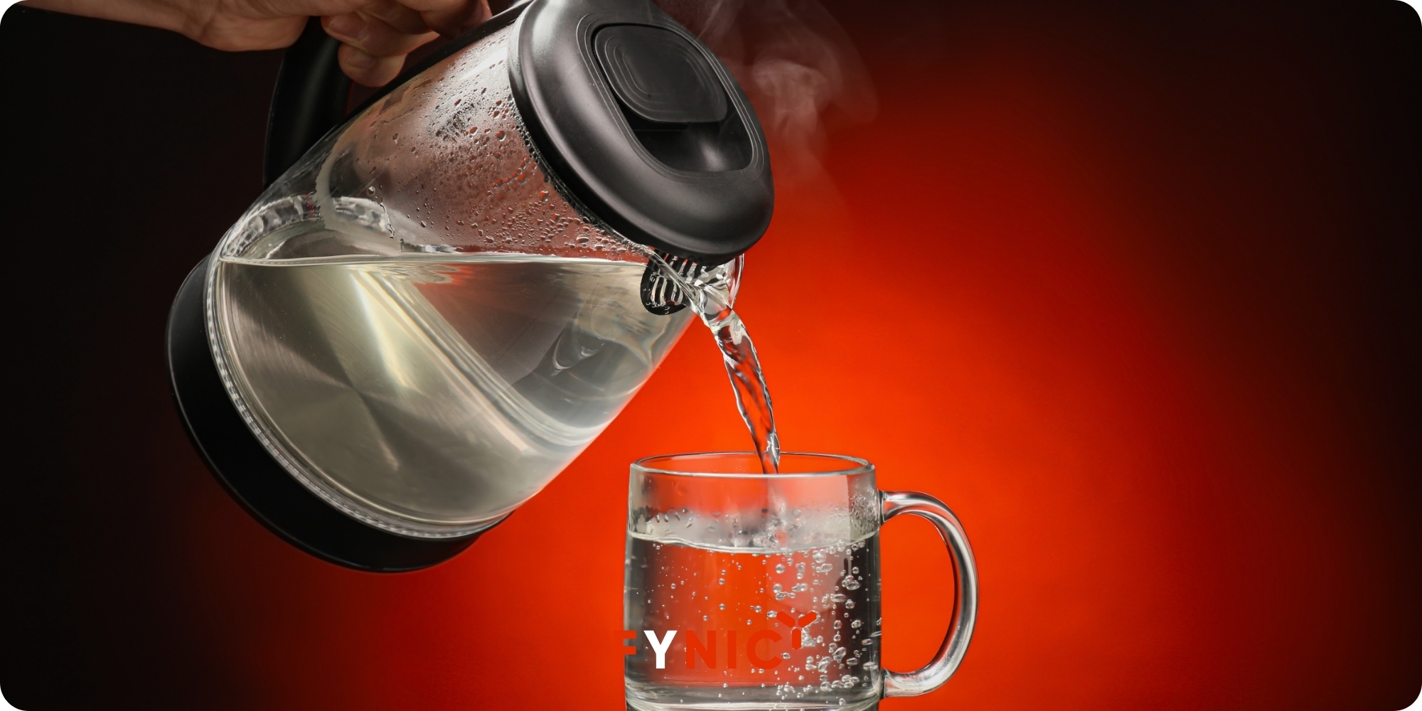 Chia sẻ 4 cách gỡ bỏ decal ô tô hiệu quả, dễ thực hiện 3 Sử dụng nước nóng để tháo gỡ tấm decal